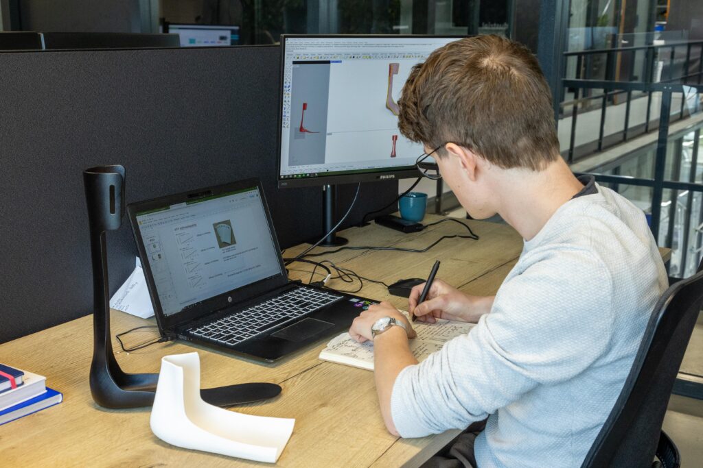 Falko aan het werk bij parts on demand