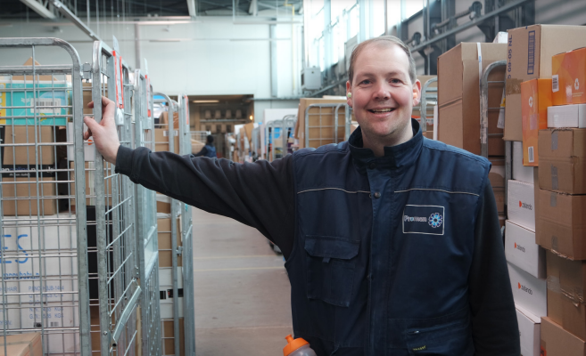 Medewerker in het magazijn