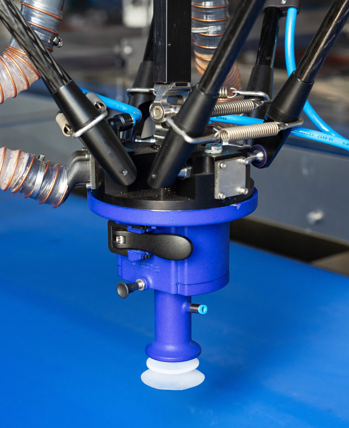 Delta-robot met SLS vacuümgripper voor pick-and-place van voedselveilige producten
