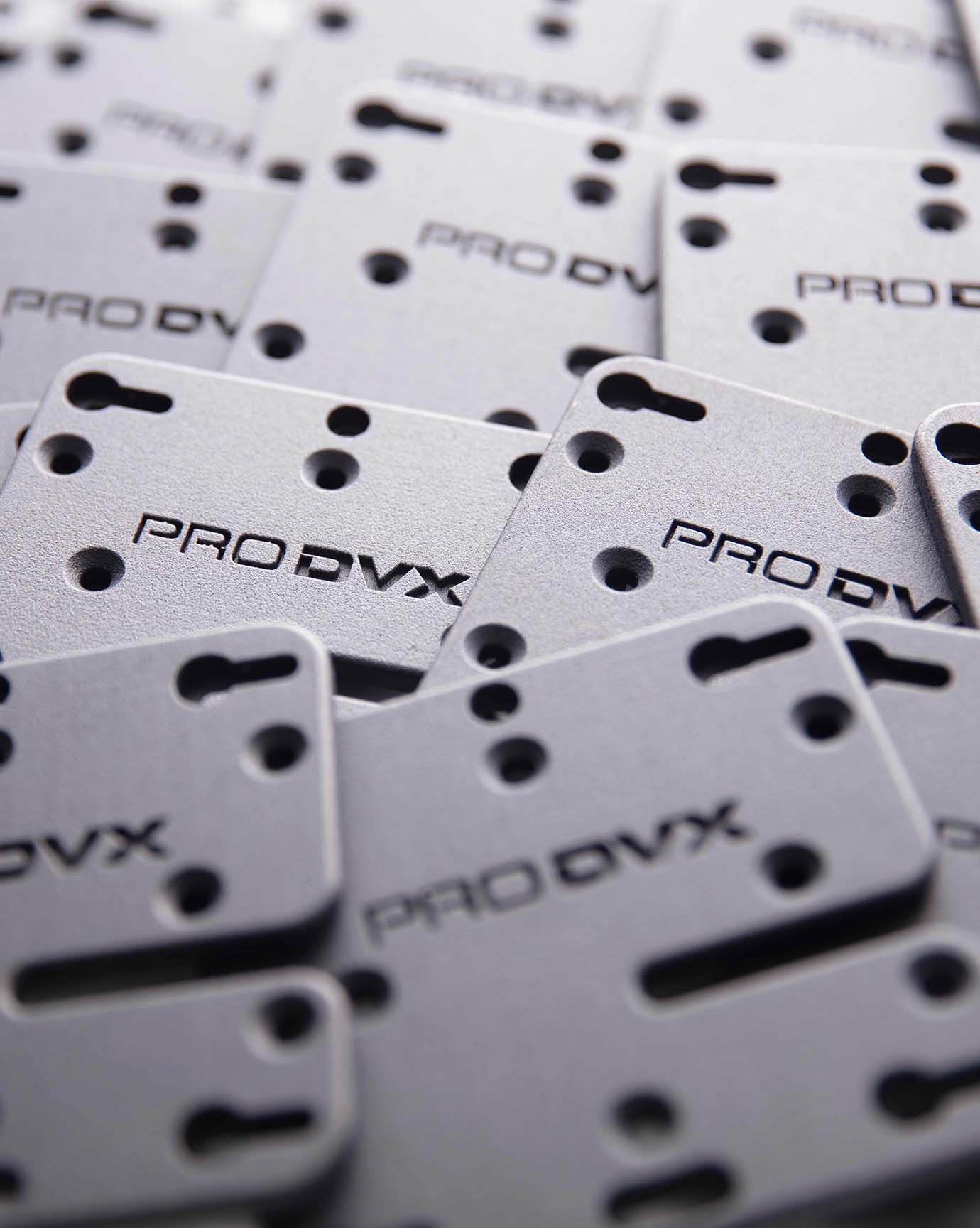 Bulkproductie van PRO DVX SLS mounting plates bij Parts on Demand